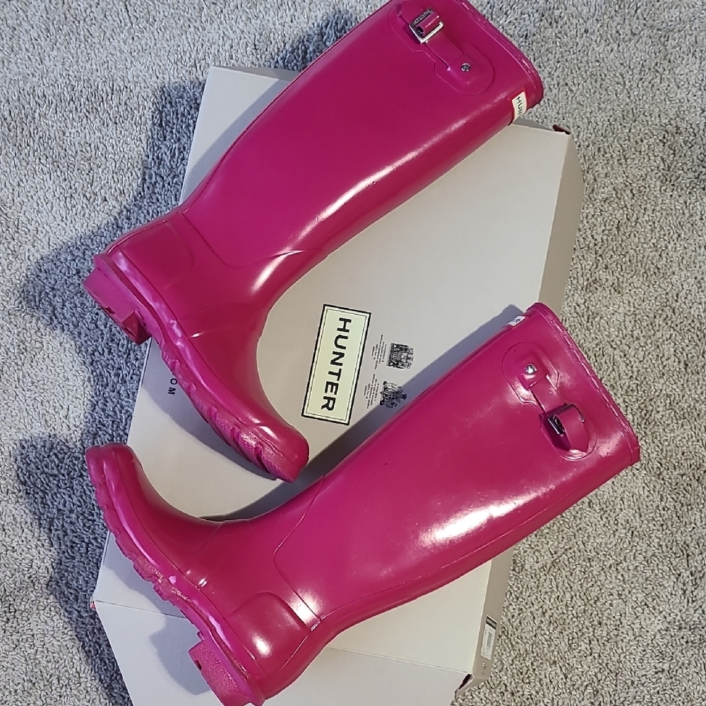 Hunter Fuchsia Tall Boots